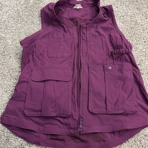 Duluth Trading heirloom gardening vest